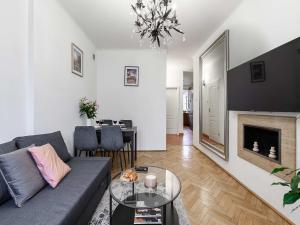 Holiday Home by Lampaul Beach with Garden