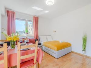 Apartment with Private Balcony