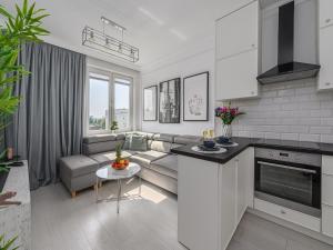 Flat with Quiet Courtyard