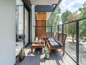 Warsaw Flat with City Views