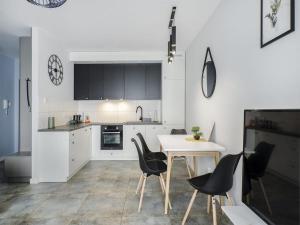 House by Plage de Melon with Garden Retreat