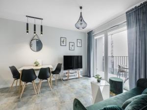 House by Plage de Melon with Garden Retreat
