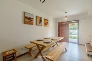 Casa em Cond. c piscina prox. da Praia ATP0006