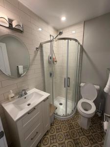 Modern 1BR Apartment in Beechwood Village