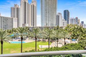 Beachside Oasis Walk Everywhere