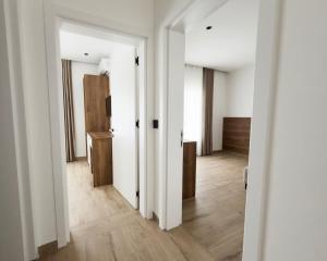 Reis Luxury Residence
