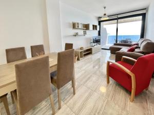 OCEAN DRIVE exclusive apartments on the first line