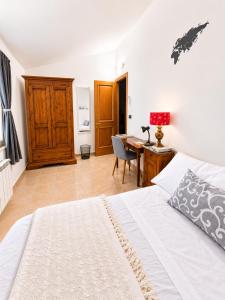 DoMY Private Rooms Rental Carrara