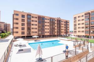 Centrally Located Apartment with Pool near IFEMA