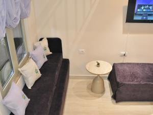 Fleeville Zhan Apartment 7