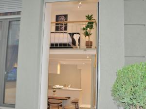 Fleeville Zhan Apartment 7