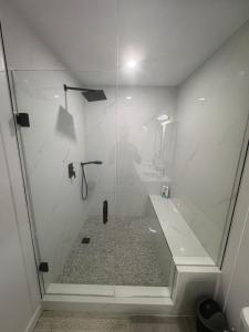 Stylish New Home Near Downtown & Highway