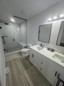 Stylish New Home Near Downtown & Highway