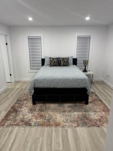 Stylish New Home Near Downtown & Highway