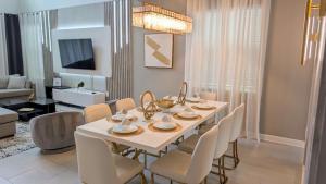 8955-Luxury 5BR Home at Champions Gate Resort