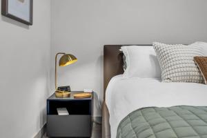 Brand New Downtown Miami Studio with Rooftop Pool