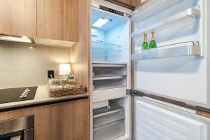 Brand New Downtown Miami Studio with Rooftop Pool