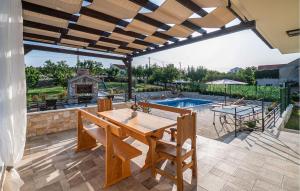 Gorgeous Home In Danilo With Wifi
