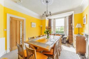 7 Bed in Ambleside oc-lr053
