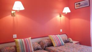 Hotels Maison Hotel Aux Cerisiers : photos des chambres