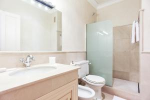 Garcia de Vinuesa Atico by Home at Homes