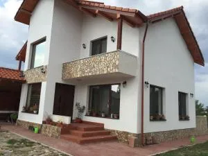 Pensiunea Bradului - Mavrodolu