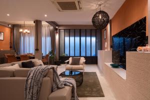 BTSThongLor KingBed Private Baths&Balcony FastWiFi