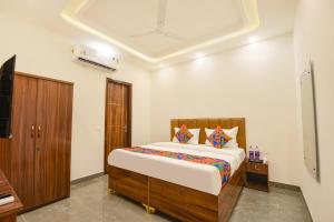 FabHotel Green Lotus