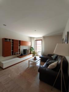 Ático con terraza, garaje bajo petición y según disponibilidad, ascensor y vistas Catedral
