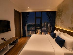 One Studio Suite by PSH