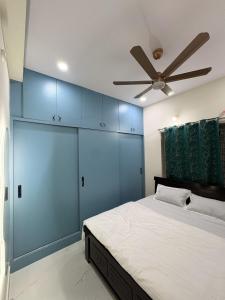 Secret Getaway with Premium & Cozy 1BHK Kondapur