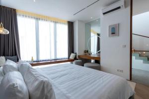 Tropical Villa - Rooftop Escape - Pererenan