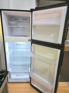 U7 La Guardia Townhouse 2 Bedroom unit near IT Park Free Parking