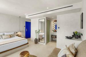 Alexandros Apartments