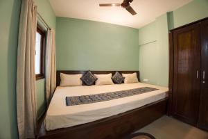 FabHotel Lakeview Residency
