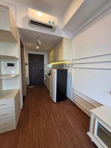 Min-Max Service Apartment