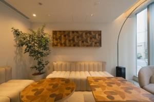 Hotel ON OFF