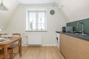 Cosy Studio in the City Center in Gdańsk by Noclegi Renters
