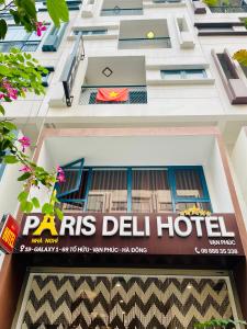 PARIS DELI HOTEL - Vạn Phúc