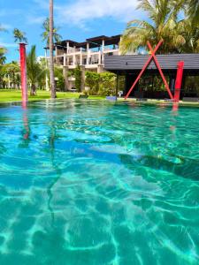 Beachfront Deluxe 1 Bedroom Apartment with Sea View, Siam Royal View, Koh Chang