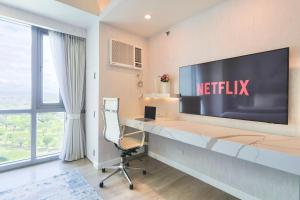 BGC Suite with Golf Course View