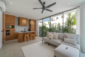 Villa Ara - Tropical 1BR Oasis with Private Pool & Beach Access
