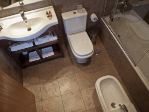 Budget Twin Room room in Hotel Las Leyendas