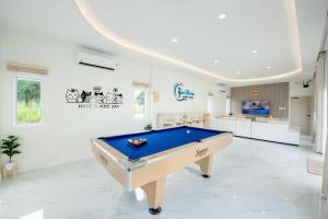 Seahorse poolvilla sattahip SP2