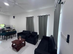 AiNis Homestay No 2
