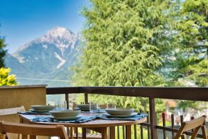 Mountain Escape - Mountain View & Private Sauna