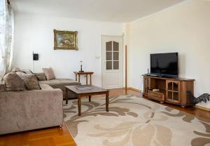 Spacious 2BR Apartment at Red Square Varna by Flat Manаger