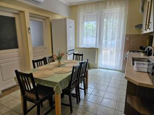 Zoli Apartmanok-Timi Kölcsey 34-36