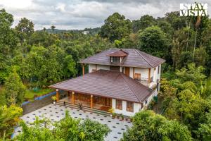 StayVista at Bougainville with Pool, BBQ