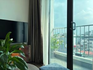 Sunny Haven Apartment